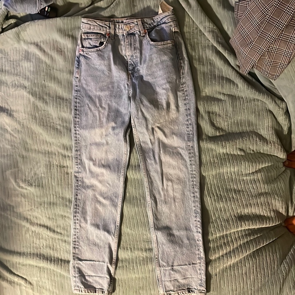 Zara Straight Leg Jeans Size 2, light wash